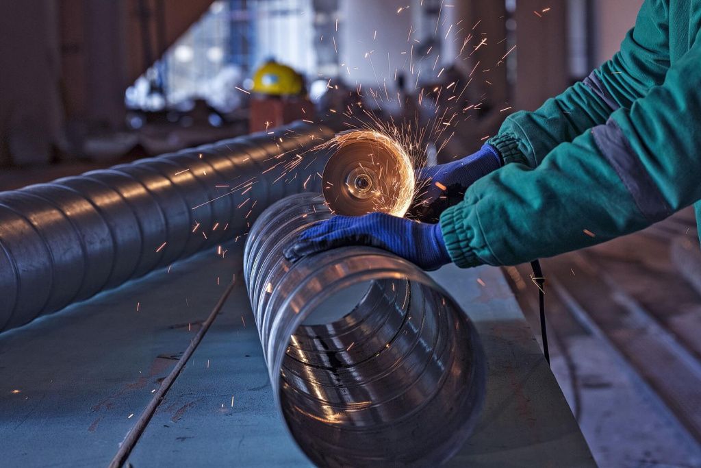 Мартенситные стали arc-welding-steel-construction-site-min (1) (1).jpg